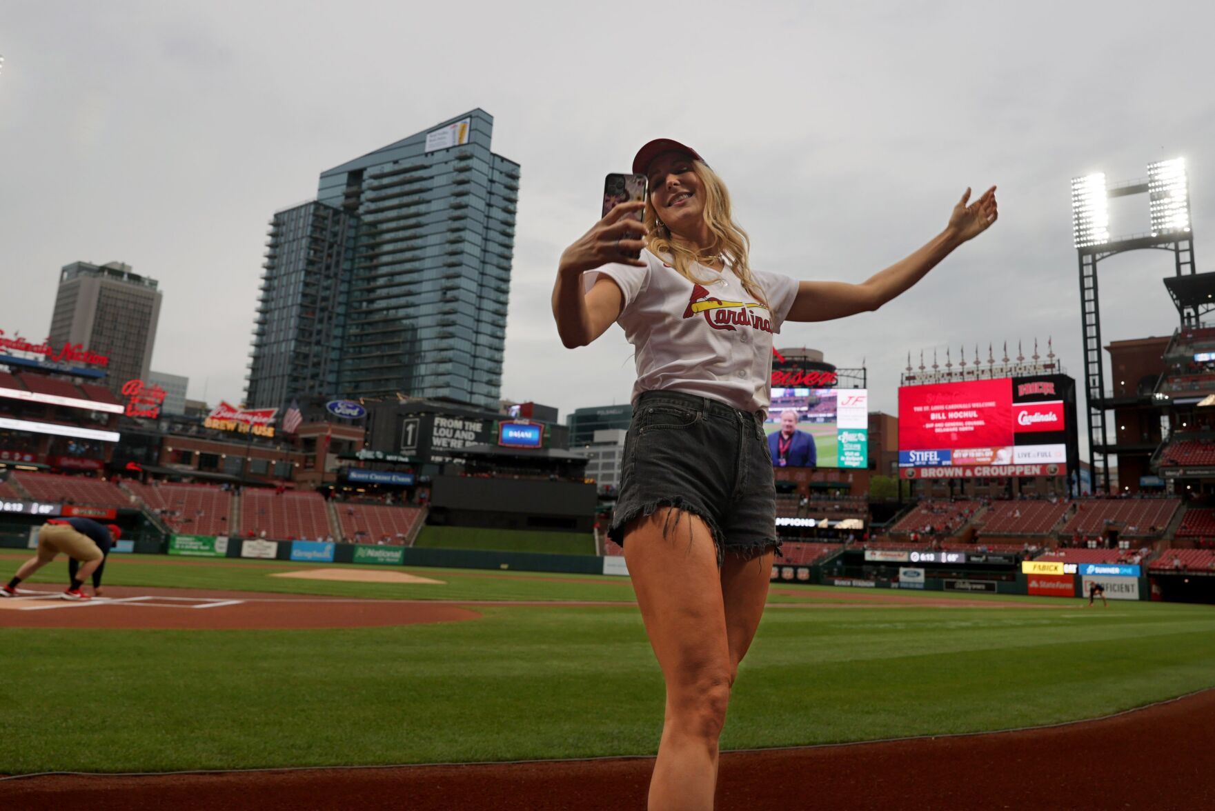 Nikki Glaser throws out fist pitch